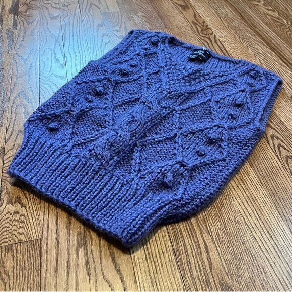 Vintage Lady Ballymoor Hand-knit Sweater Vest / Sweater Tank - Purple - Picture 8 of 9